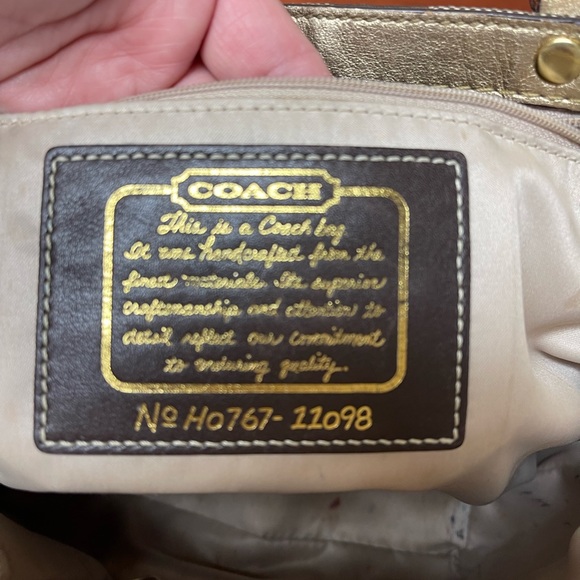 Coach Purse❤️❤️ - Picture 3 of 9